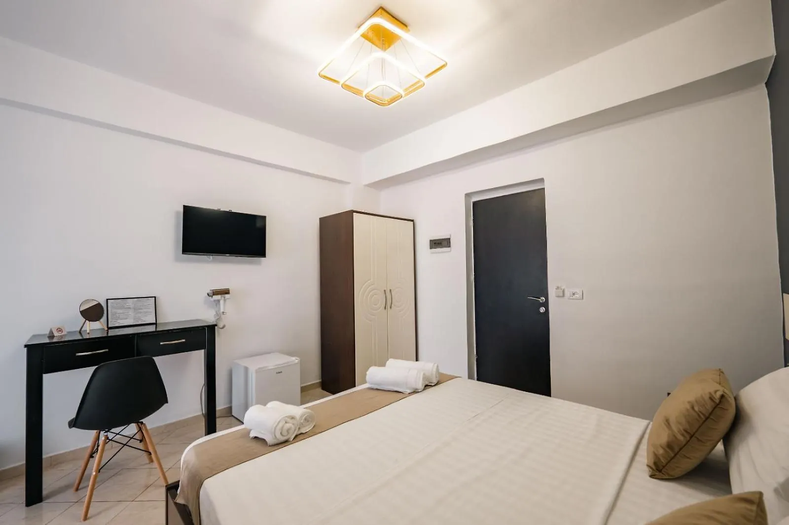 Elio'S Rooms クサミル ホテル