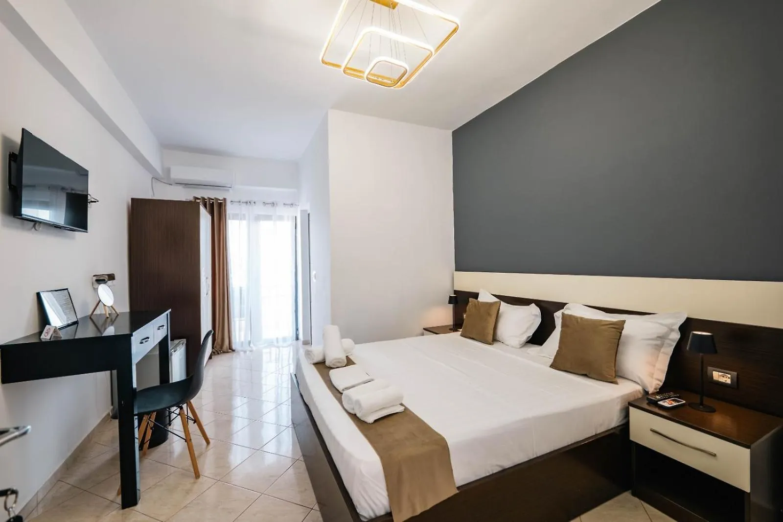 Elio'S Rooms Ксамил