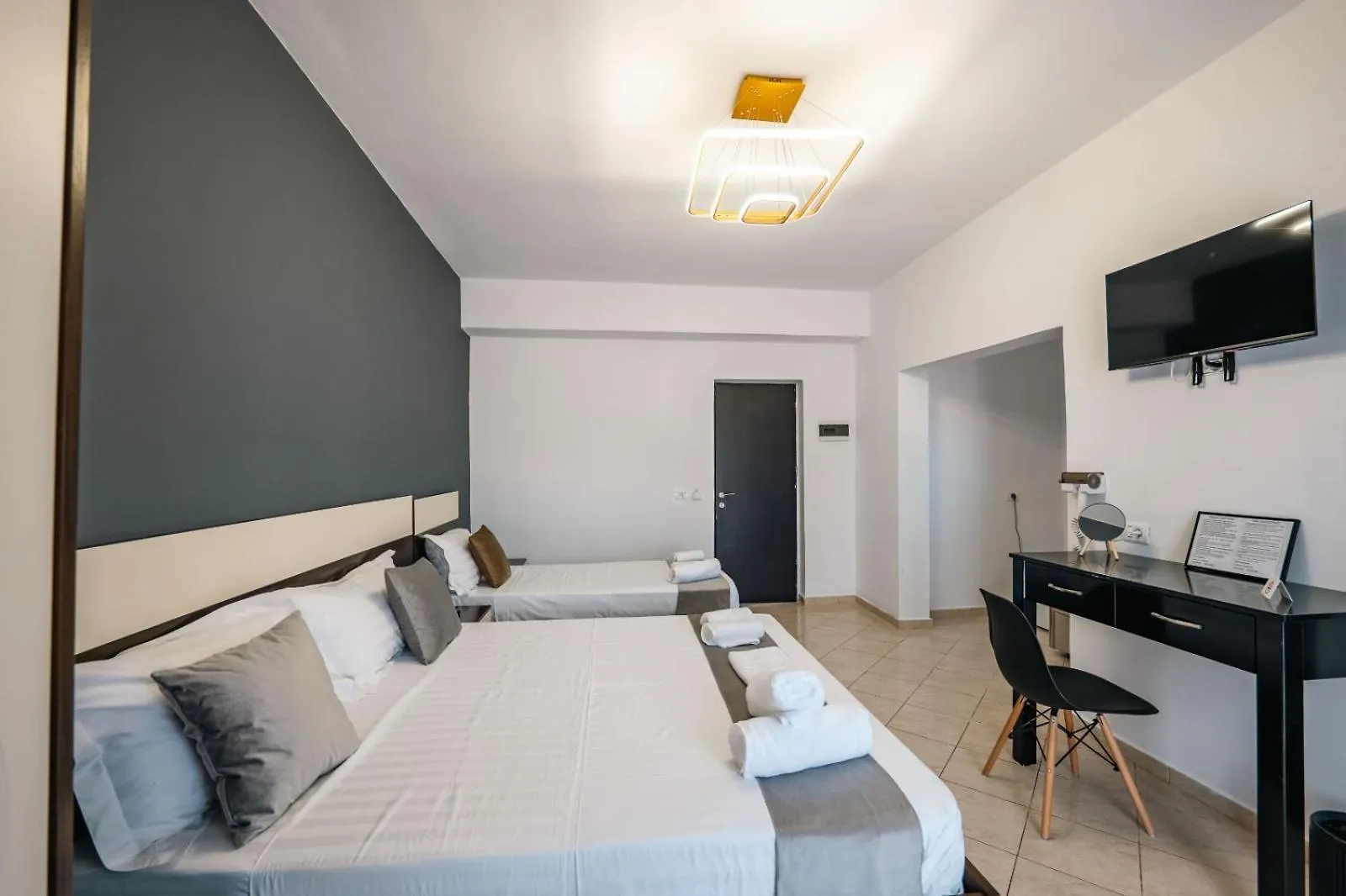 Отель Elio'S Rooms Ксамил